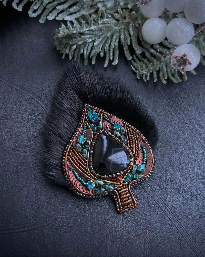 Брошь с мехом норки, мультиколор