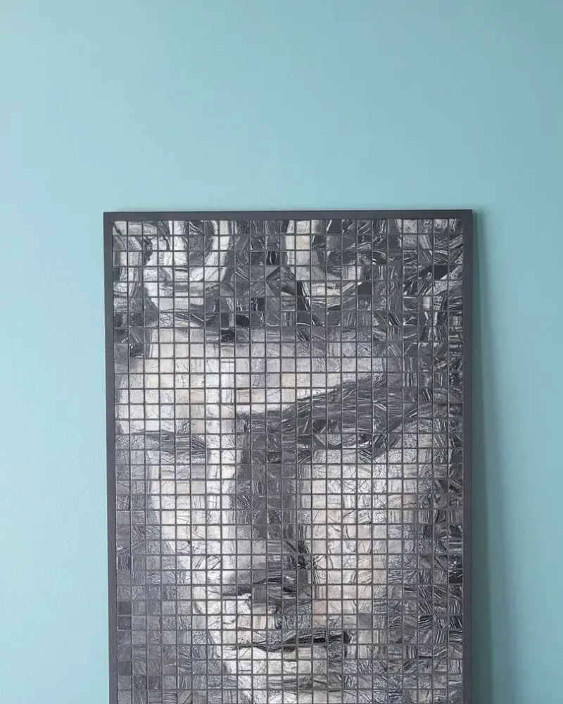 Мозаичное панно «Давид» из мрамора Imperial Gray в раме