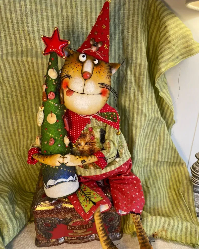 Новогодний кот с ёлочкой, текстильная кукла, 44 см