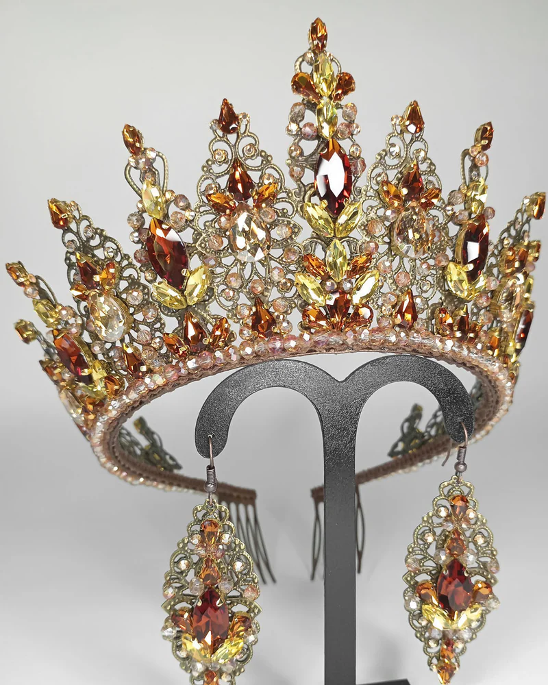 Корона и серьги в винтажном стиле Осень