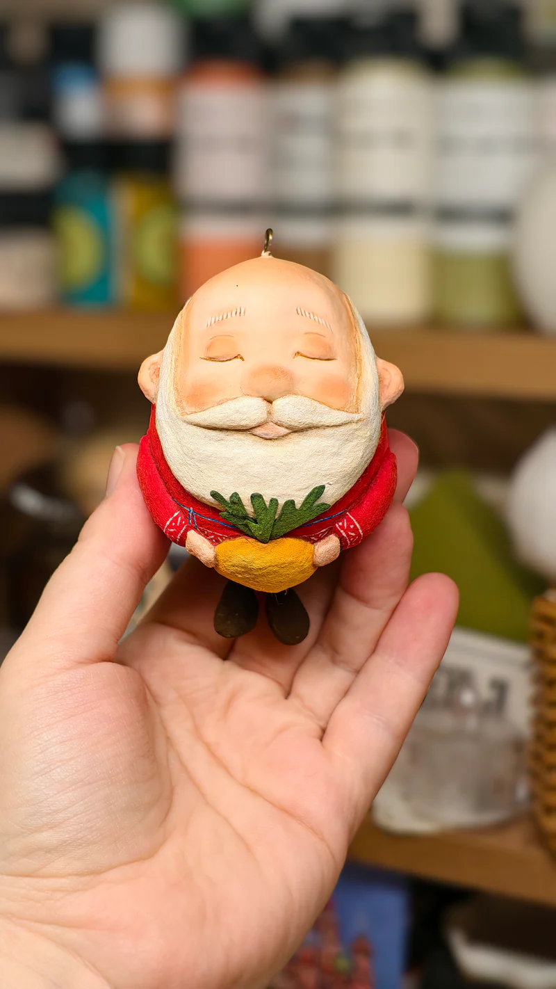 Ватная ёлочная игрушка "Дедушка с репкой"