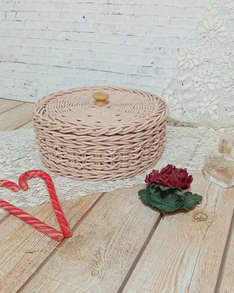 Шкатулка для хранения украшений,заколок,резинок