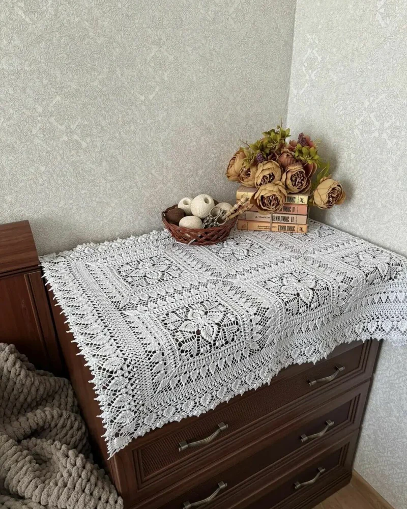 Вязаная дорожка на стол крючком «Сердце Лоры», белая, ручная работа