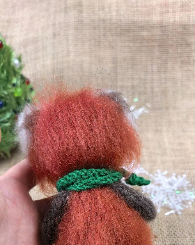 Красная панда вязаная игрушка