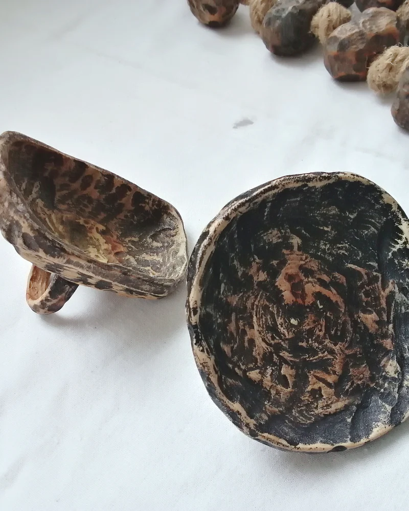 кольца и бусы из дерева — коричневый