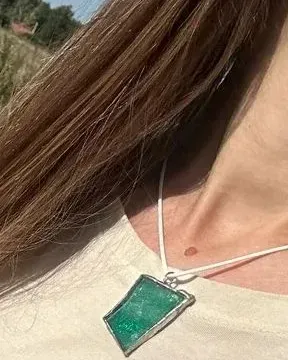 Подвеска в витражной технике из зелёного стекла — Green