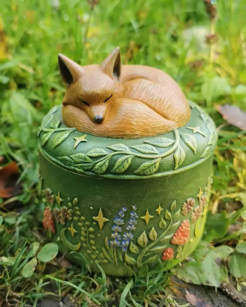 Шкатулка с лисичкой