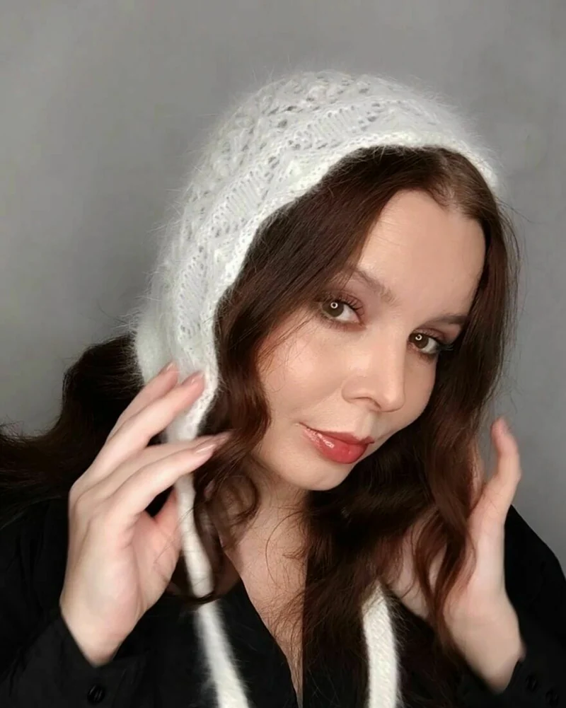Чепчик белый ажурный из ангоры