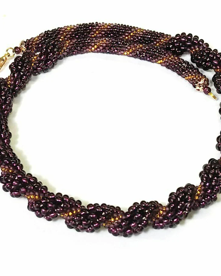 Колье из бисера «Сияние аметиста» 45 см