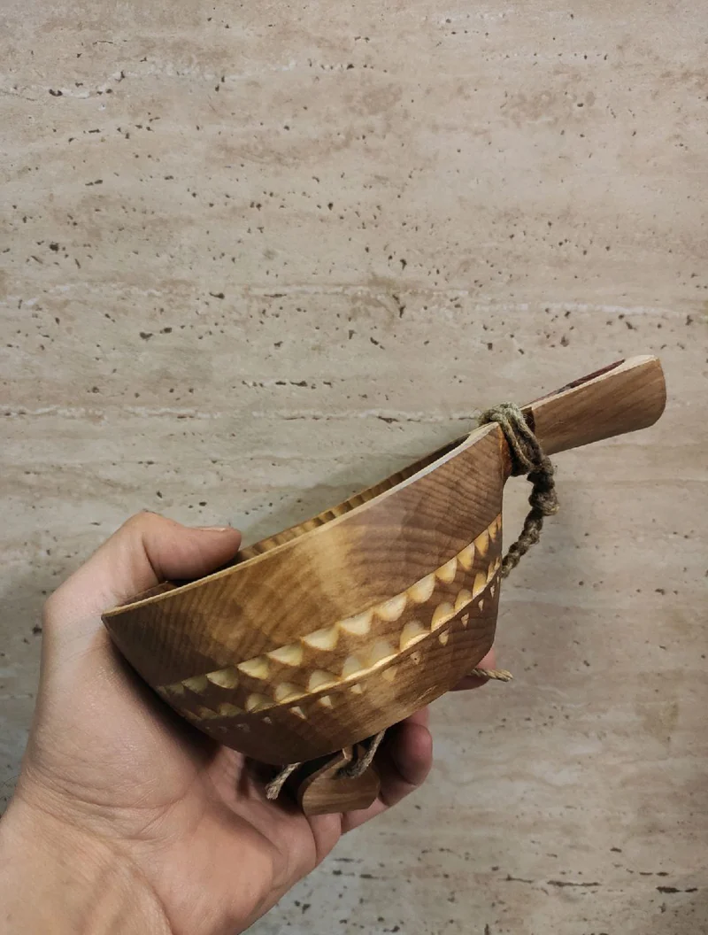 Кукса из липы с резным узором, 250 мл