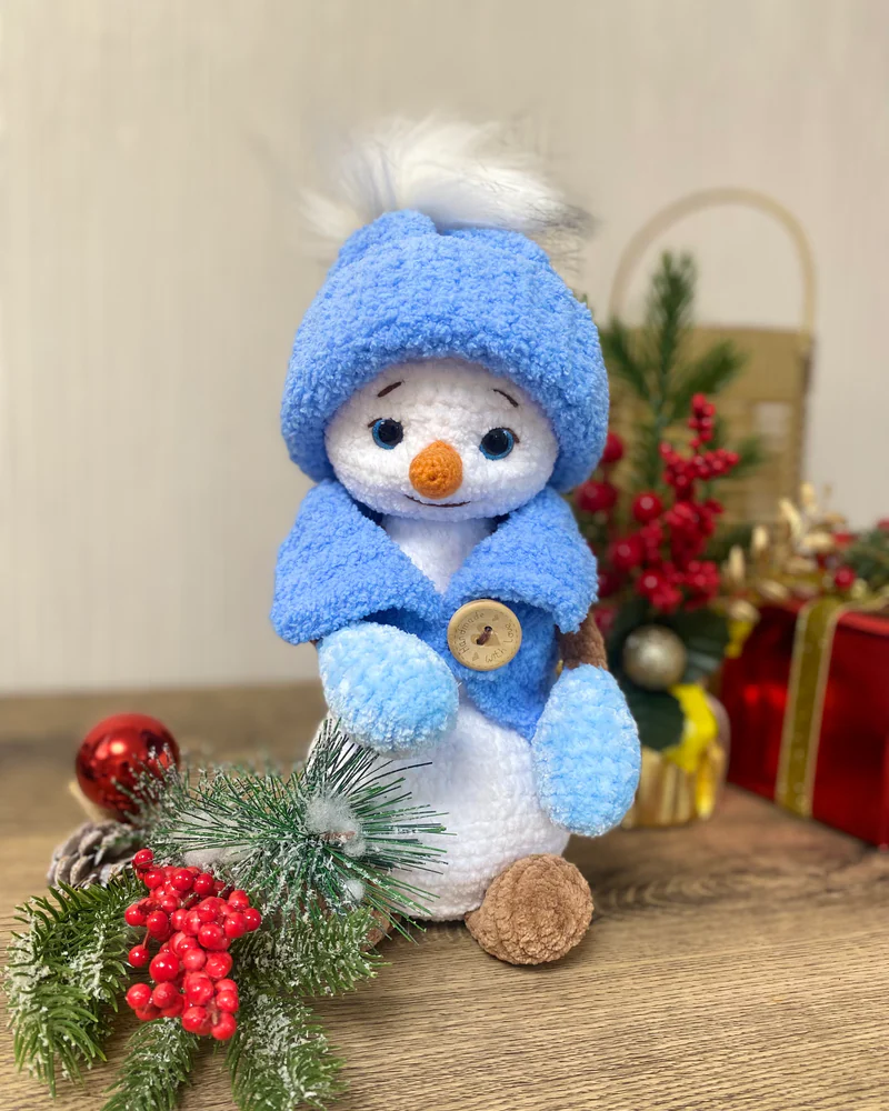 Вязаная игрушка Вязаный снеговик амигуруми