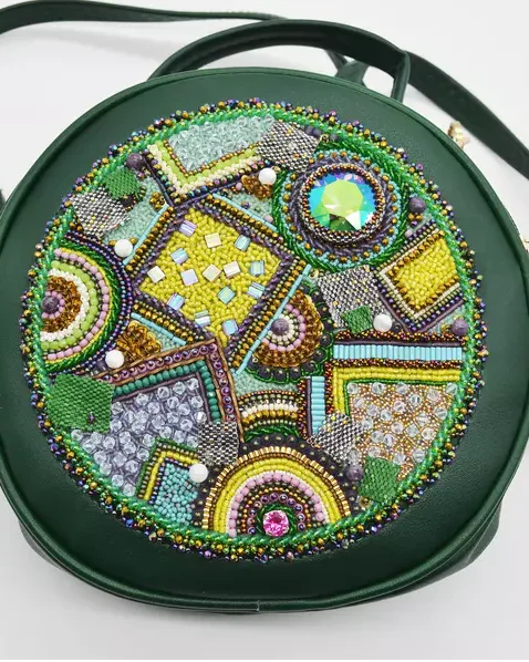 Сумочка с кристаллами Swarovski