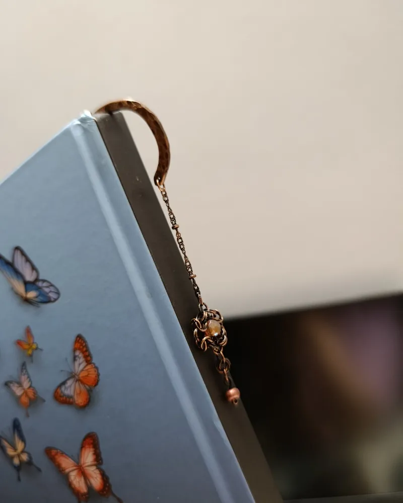 Книжная закладка из меди с подвеской — медный с золотистым