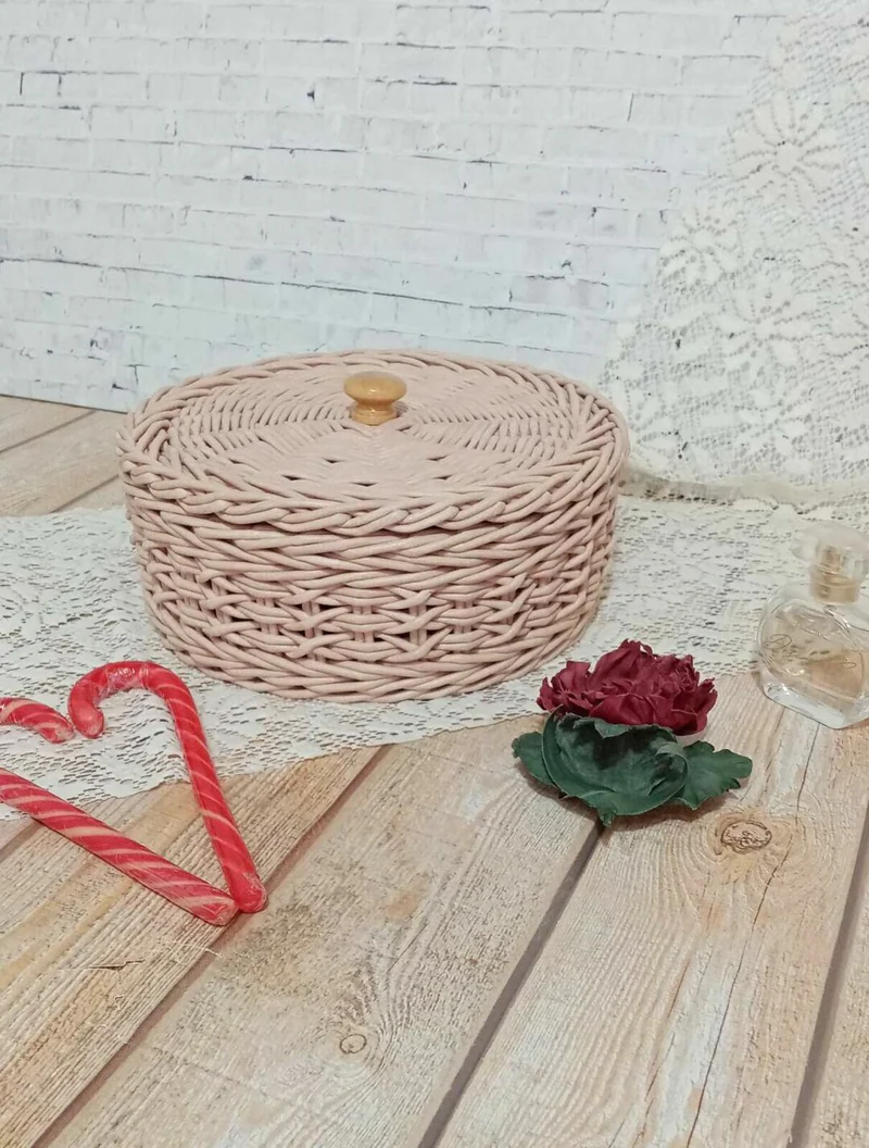 Шкатулка для хранения украшений,заколок,резинок