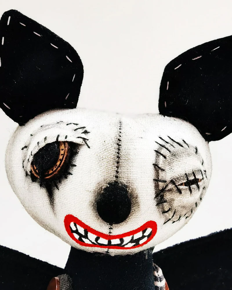 Чердачная игрушка летучая мышь Сreepy doll Страшный вампир
