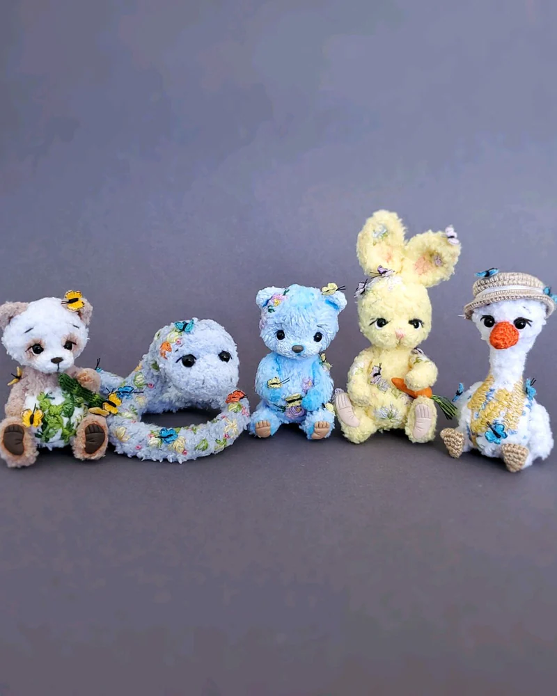 Миниатюрная игрушка из Alize Softy, 8–10 см — Базовое исполнение