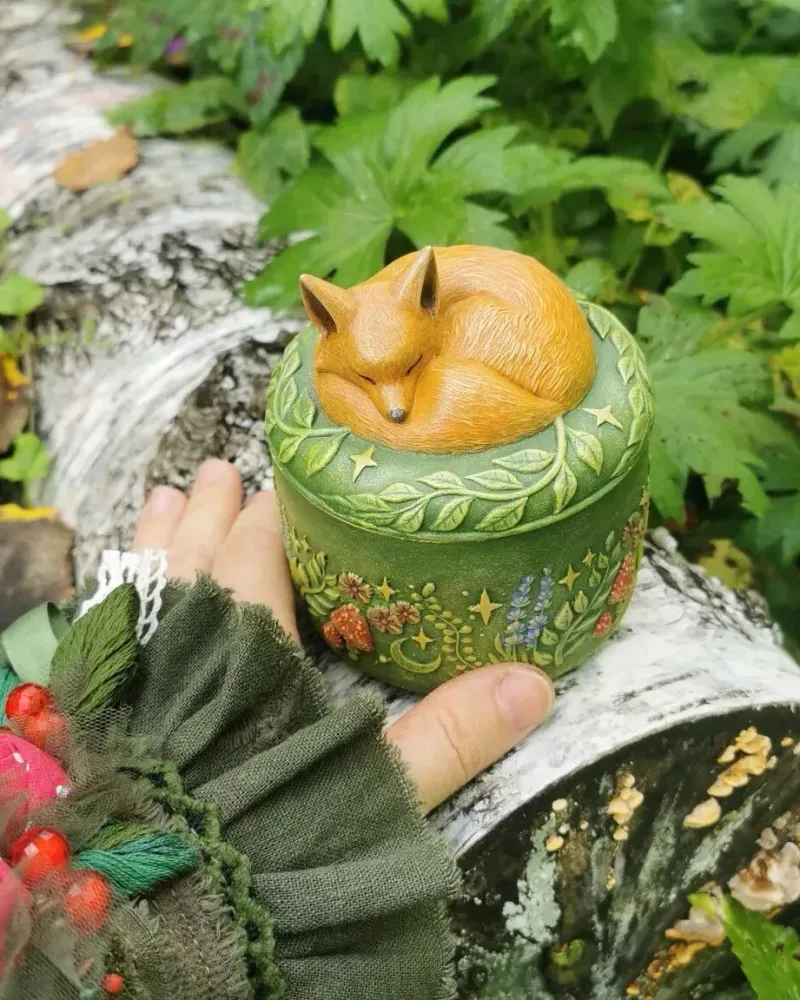 Шкатулка с лисичкой