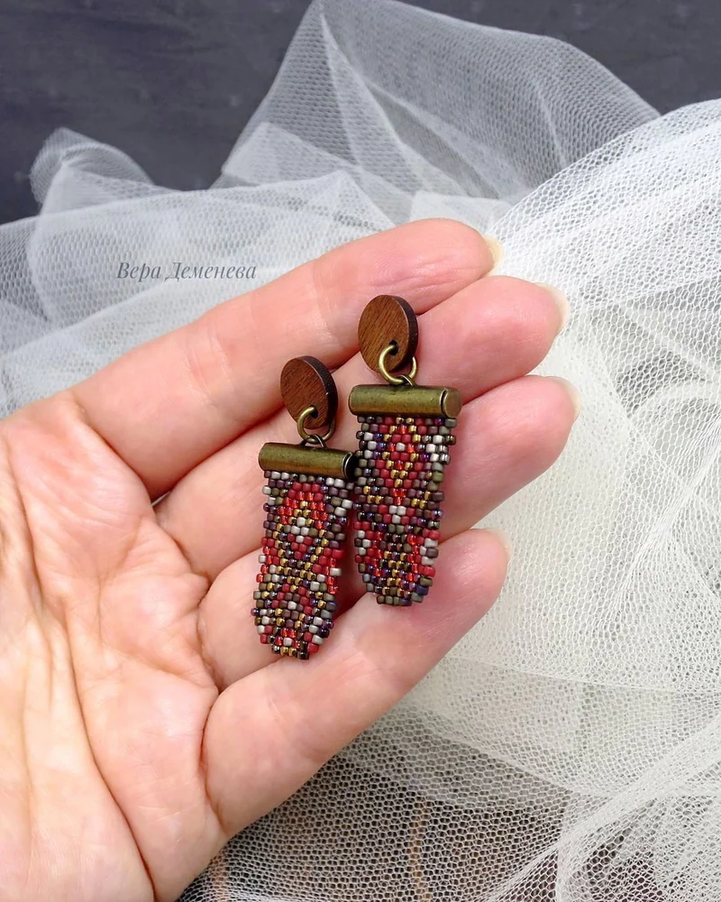 Серьги Бархат, плетеные из бисера