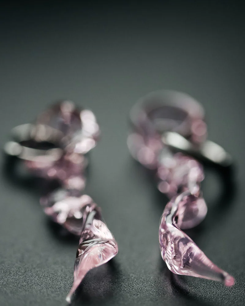 Серьги из стекла Запятые