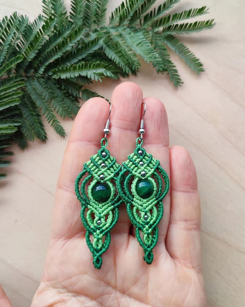 Серьги макраме «Жива» — зеленые