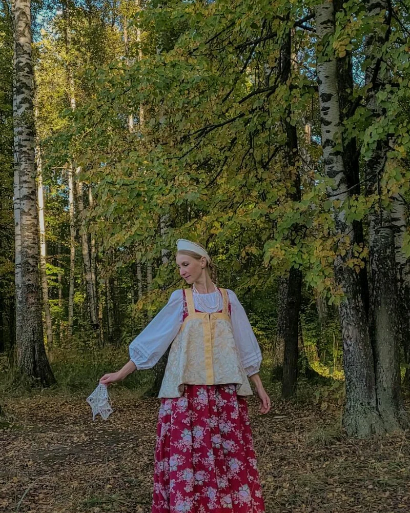 Епанечка русская, золотистая