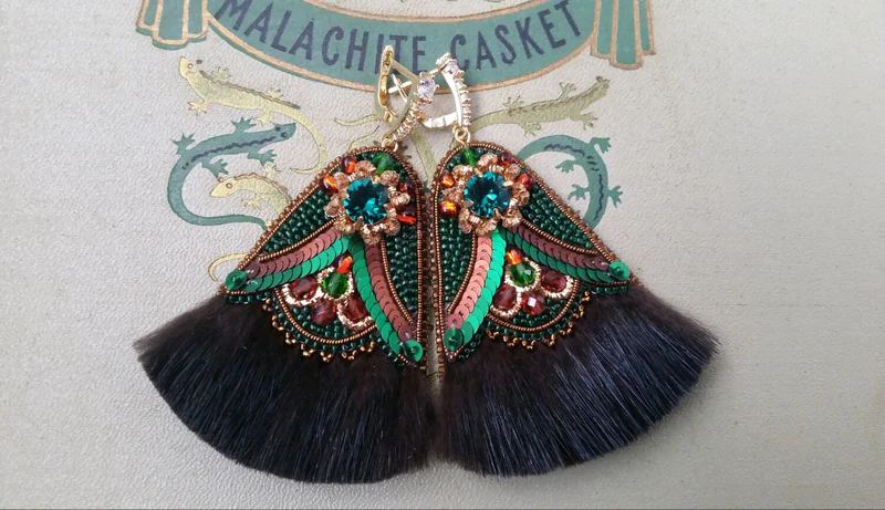 Серьги вышитые бисером,с натуральным мехом норки, коричневый