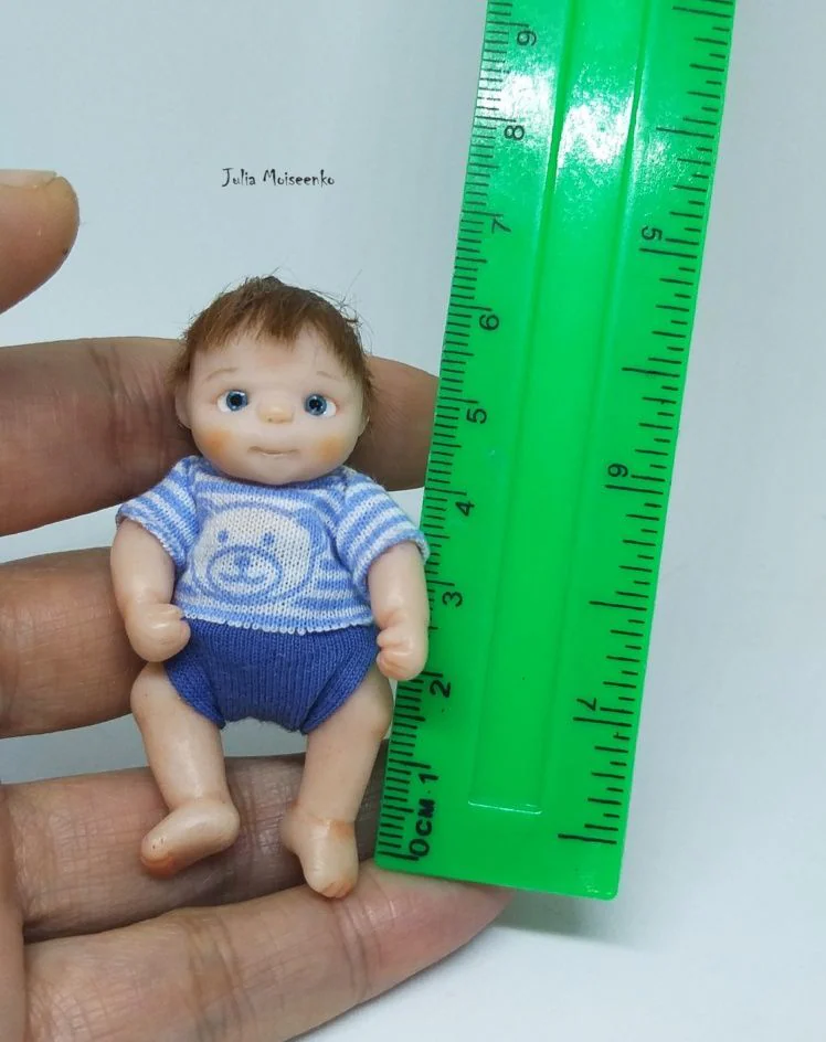 Кукла Мальчик малыш для кукольного дома Миниатюра 1 к 12