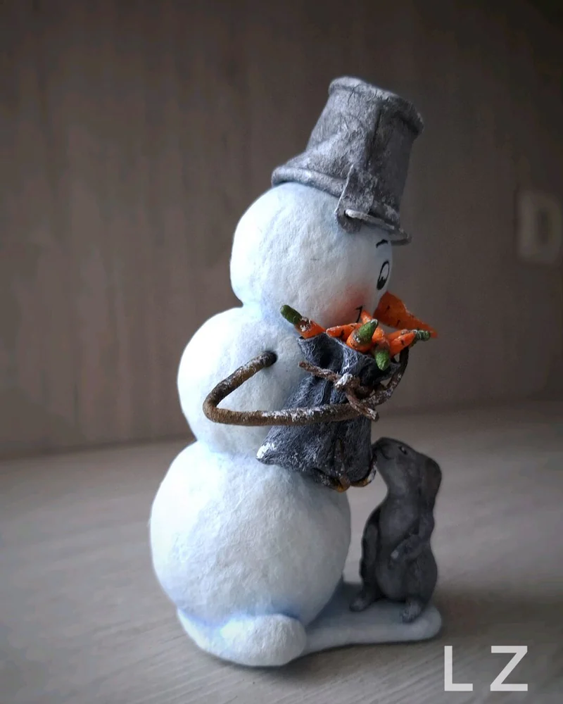 Белый снеговик, ватная игрушка