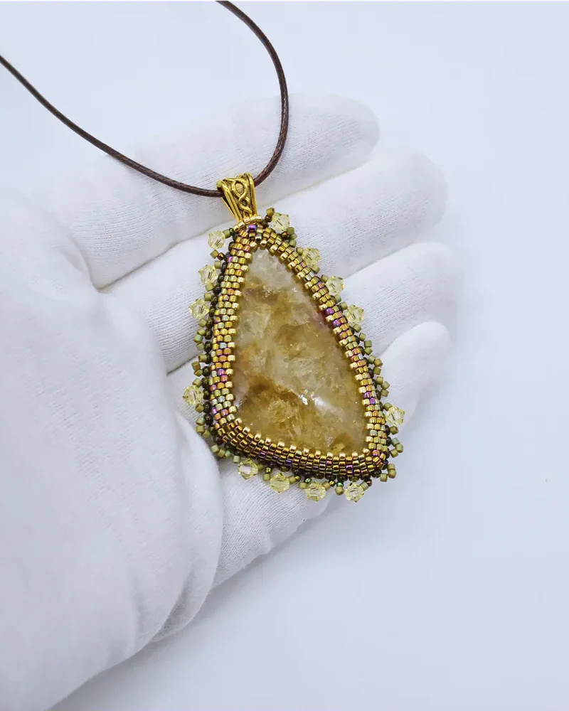 Кулон ручной работы с цитрином и Swarovski