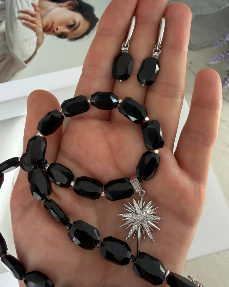 Колье и серьги из мориона