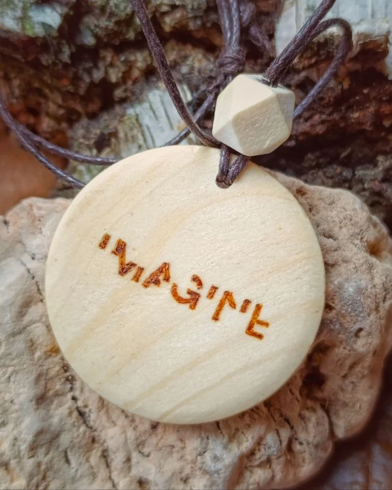 Кулон-подвеска из березы "Imagine"