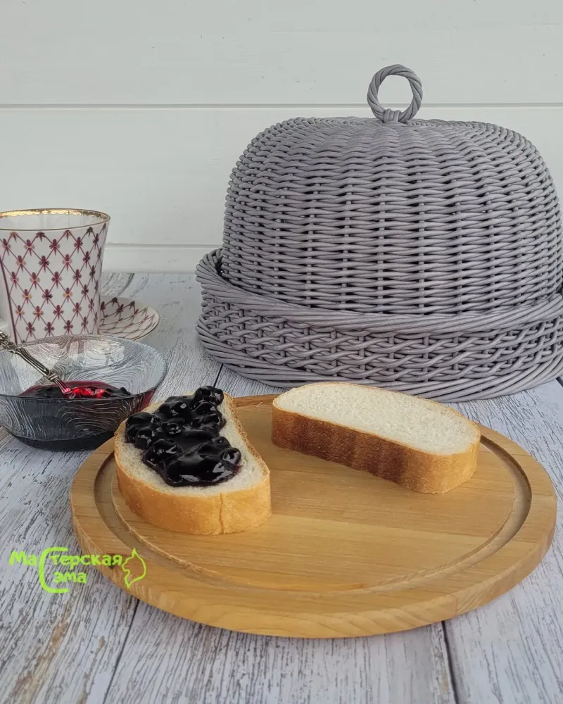 Плетёная хлебница круглая с крышкой