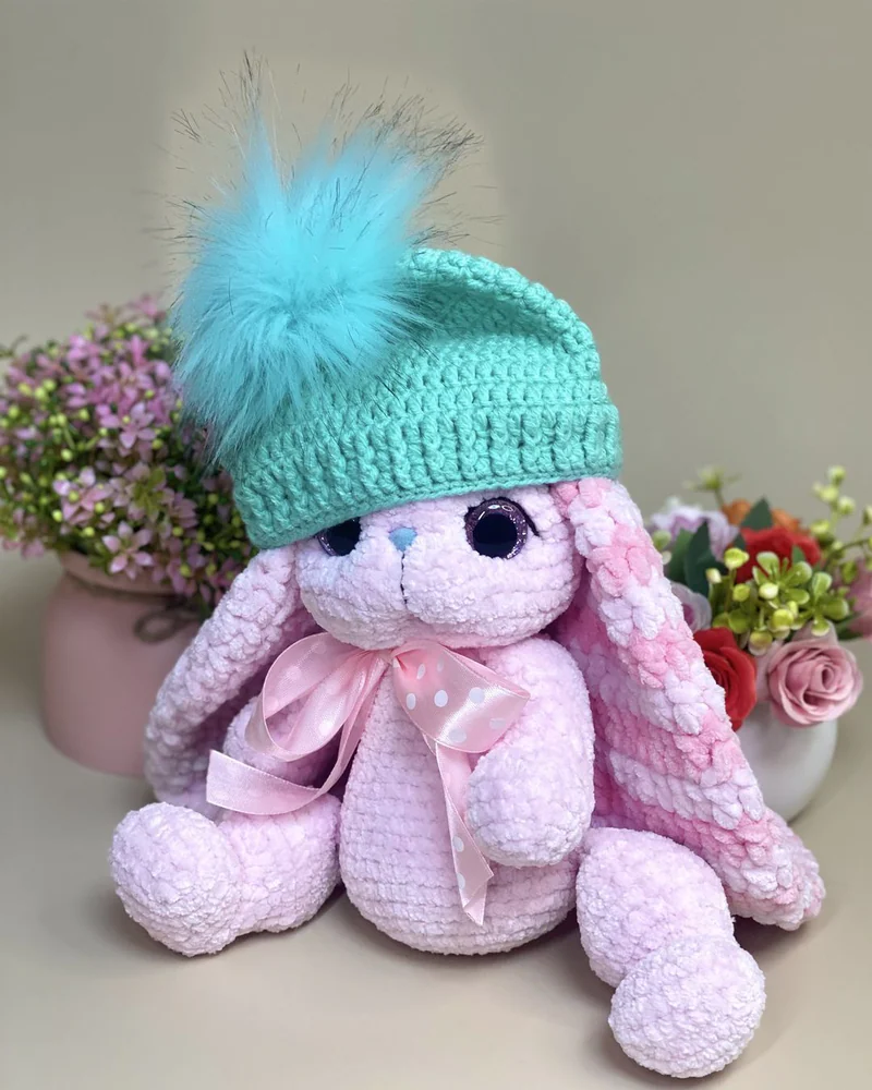 Вязаная зайка амигуруми
