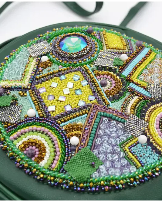 Сумочка с кристаллами Swarovski