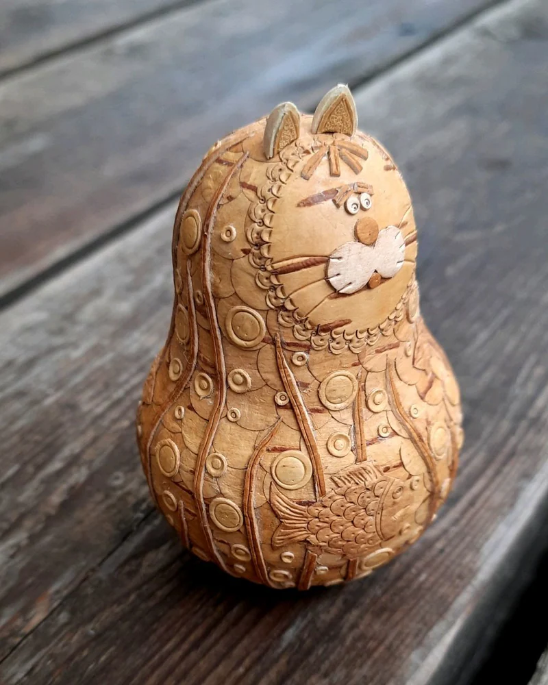 Кот-неваляшка Рыбачок. Береста