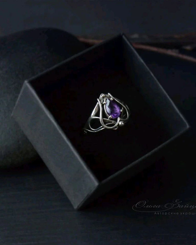 Кольцо с аметистом Violet Перстень с камнем (фиолетовый камень)