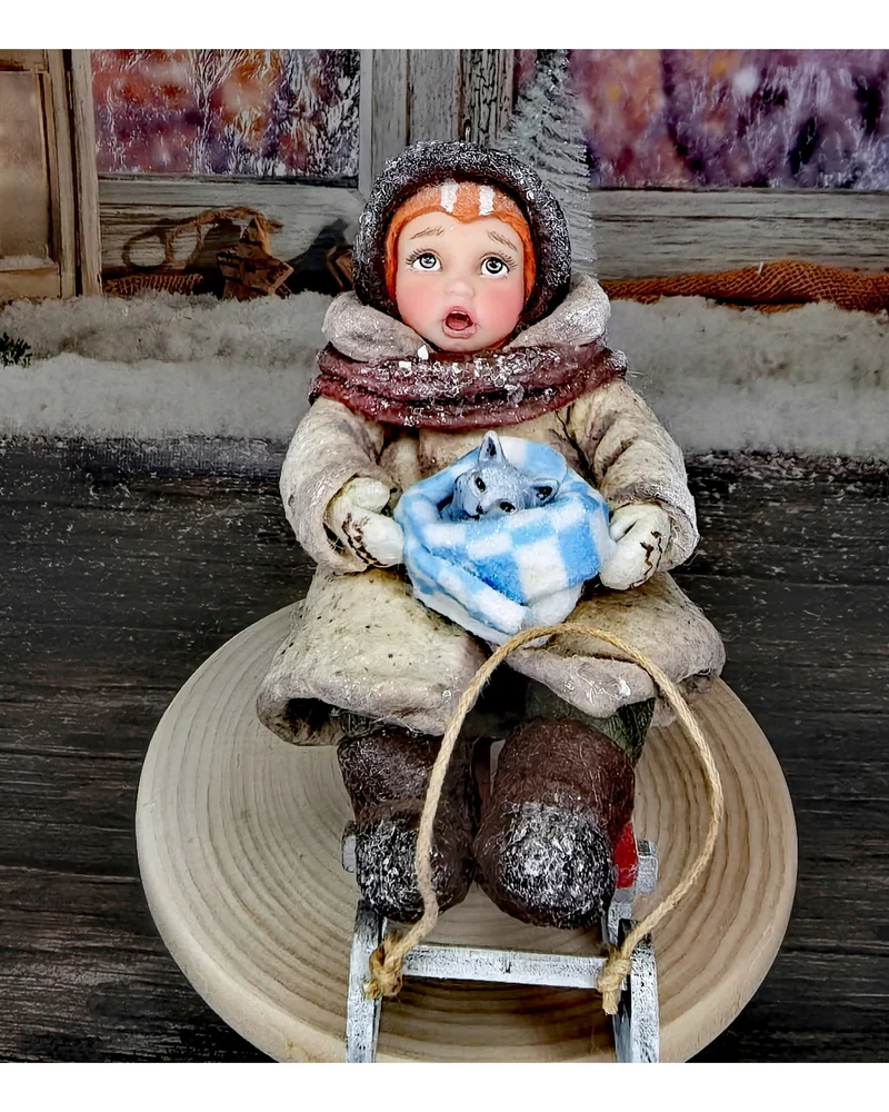 Ватная игрушка "мальчик спасатель животных"