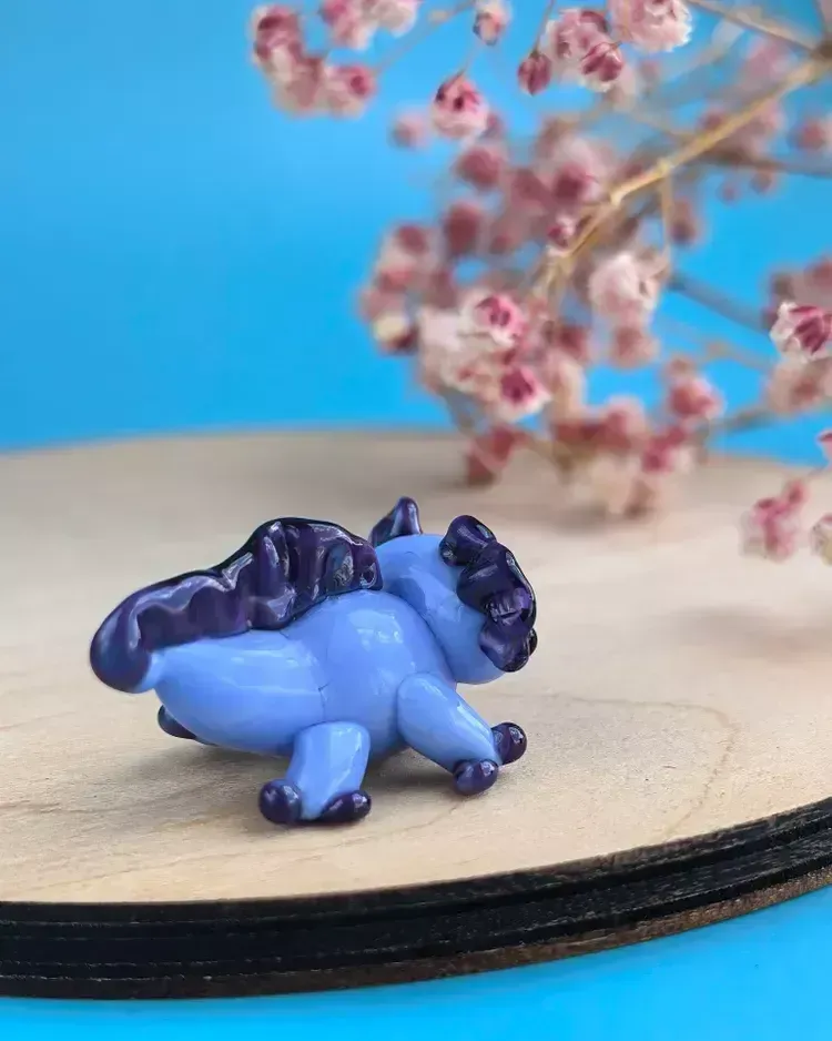 Стеклянная фигурка «Аксолотль» — Синий