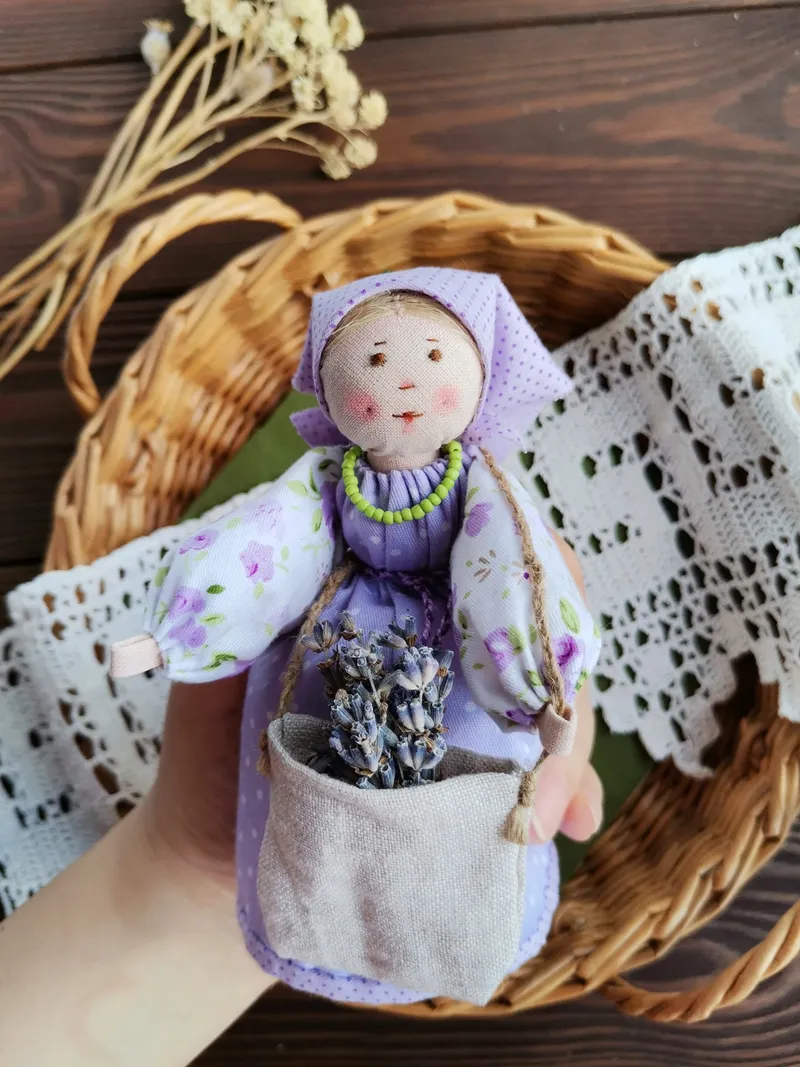 Текстильная куколка Маруся