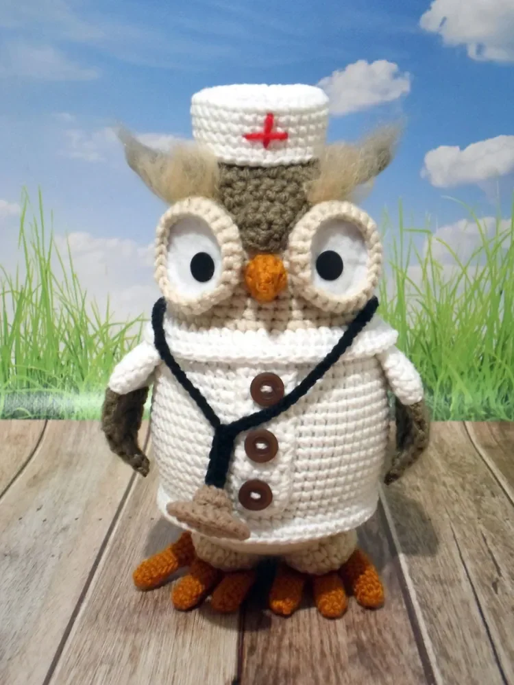 Сова доктор,интерьерная игрушка вязаная ручной работы,14+