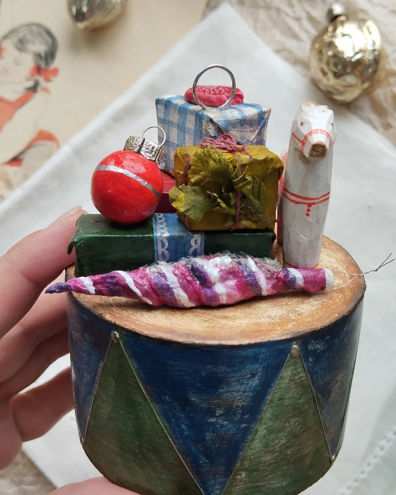 Ёлочные игрушки «Барабаны с подарками»