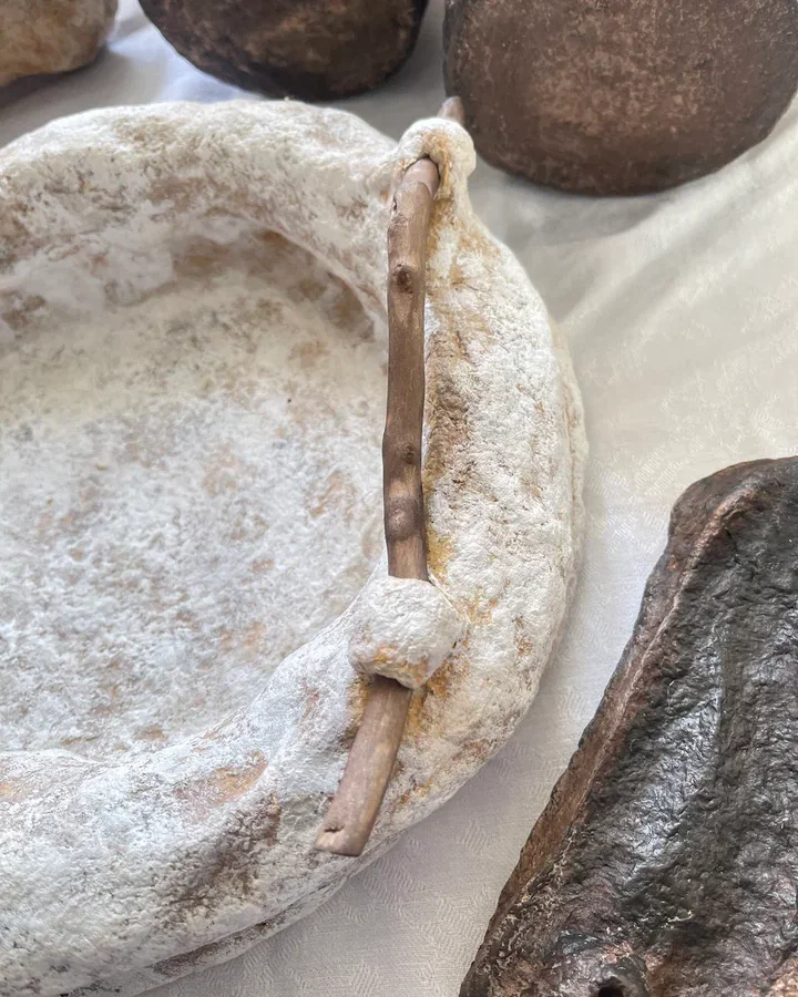 Блюдо "Степь" — Бежевая с декором