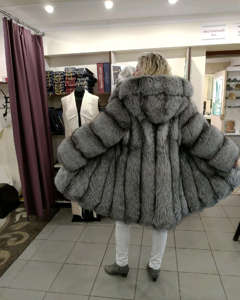 Шуба из чернобурой лисицы