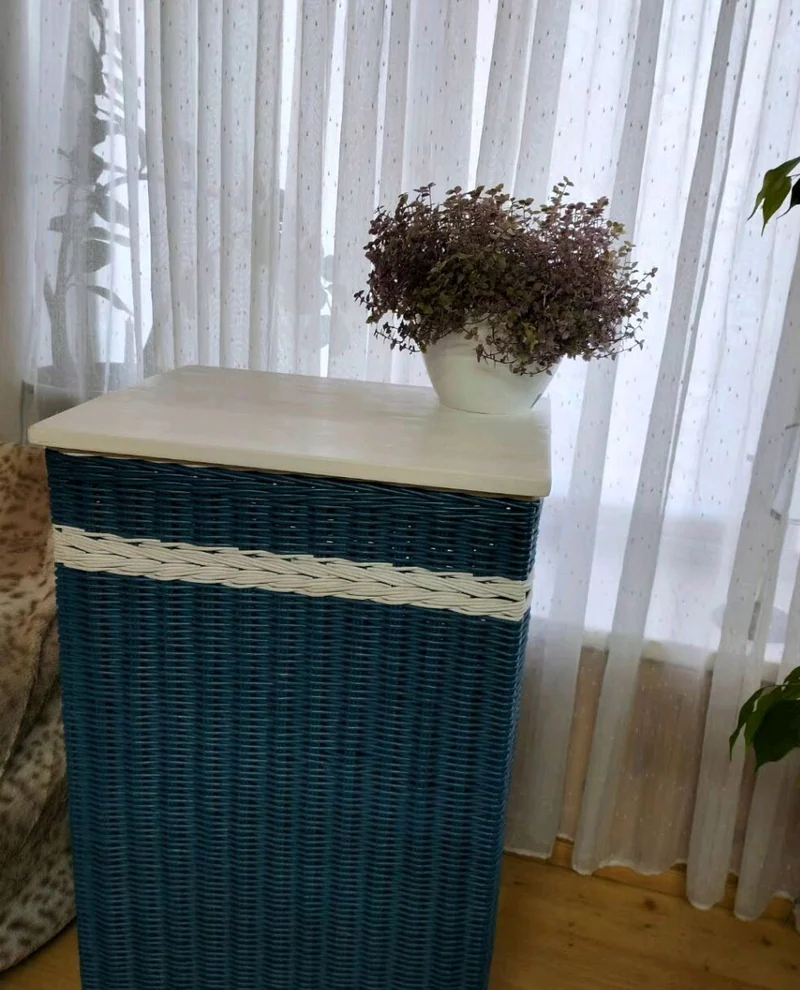 Плетеный сундук на каркасе