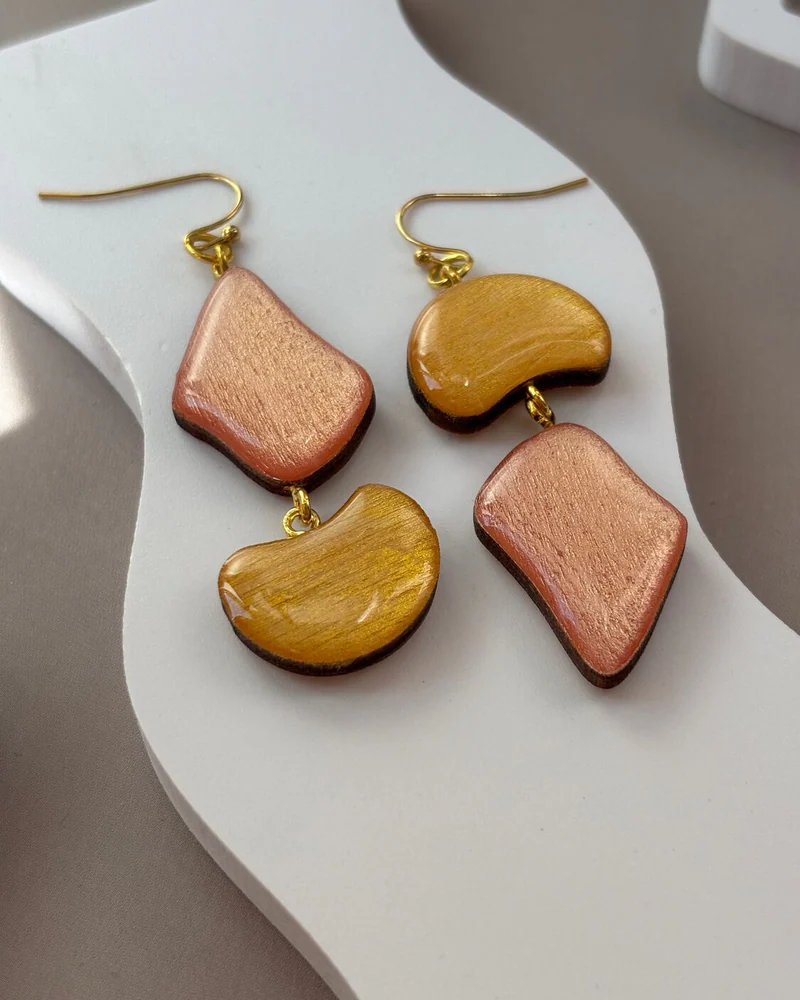 Серьги асимметричные золото с розовым