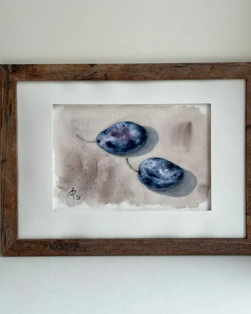 Сливы. Натюрморт акварелью — 15×21 см
