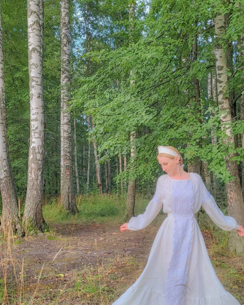 Платье льняное кружевное «Одолень», белое