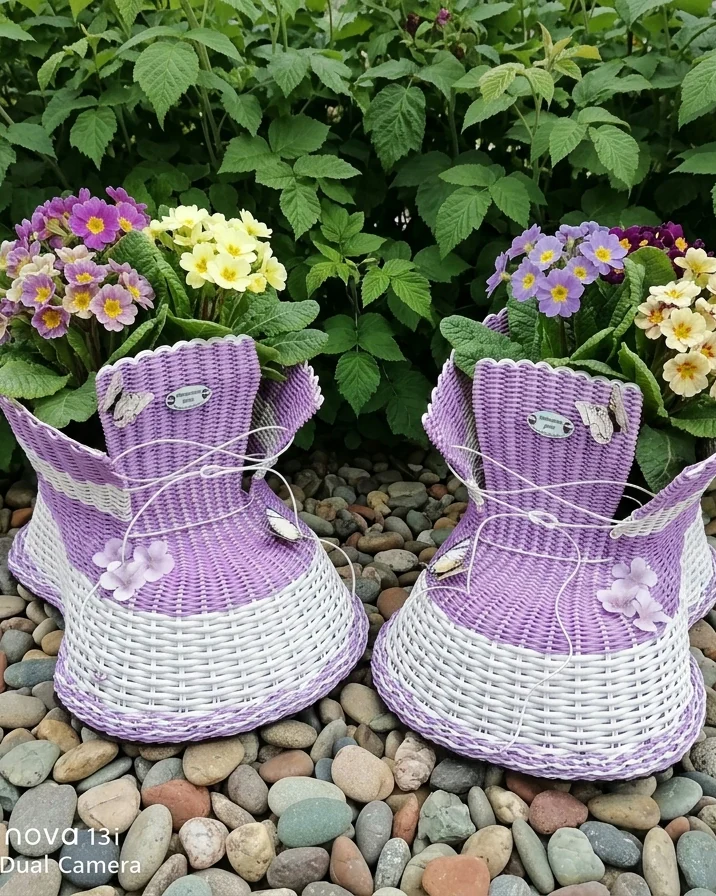 Кашпо башмак из ротанга — Башмак из ротанга