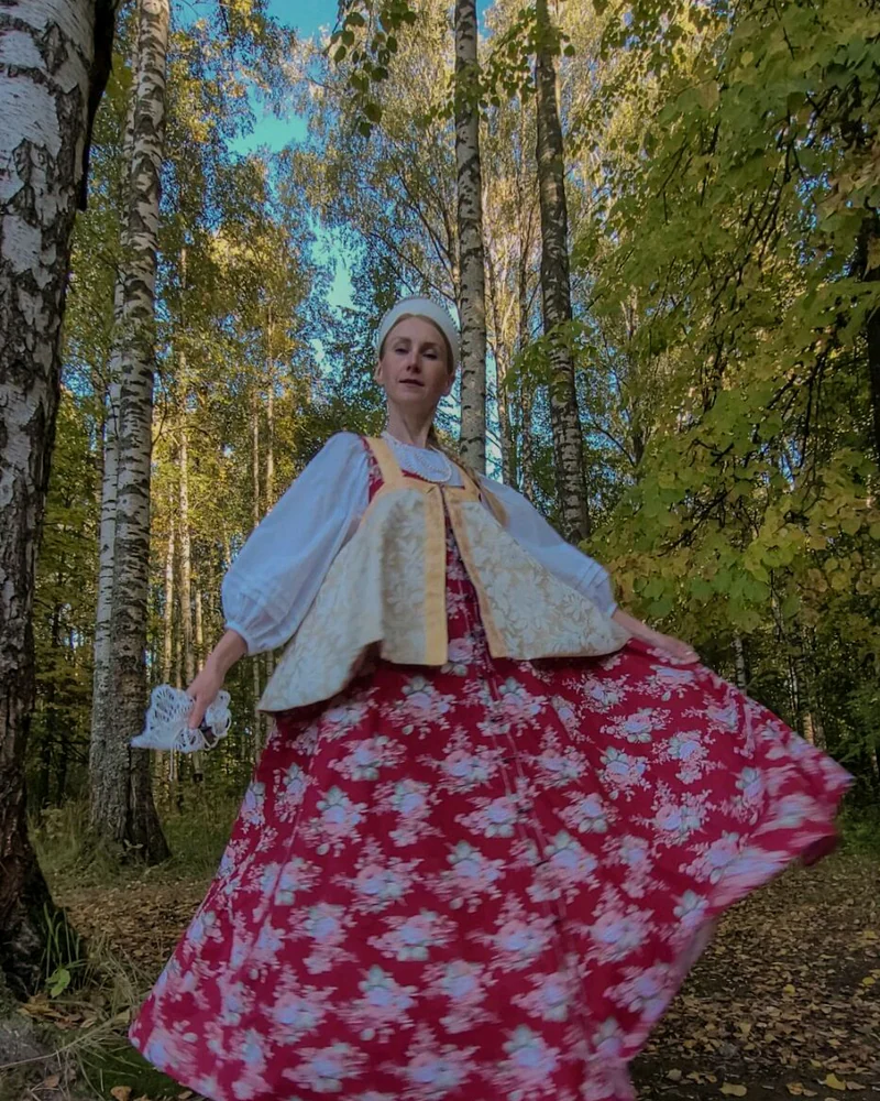 Епанечка русская, золотистая