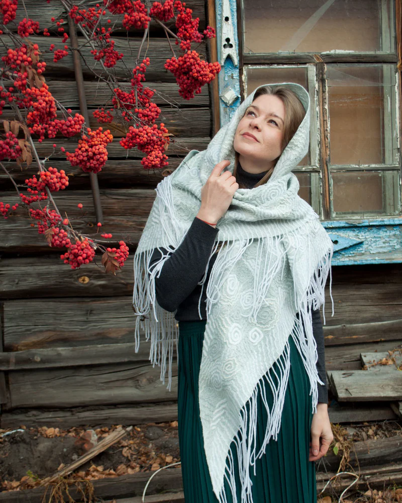 Шаль валяная "Мечта"